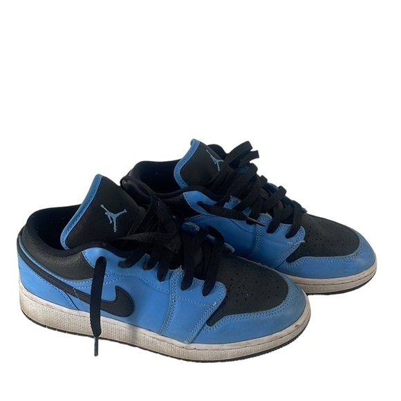 JORDAN Youth Air 1 Low University Blue/Black youth sz 5.5 womens sz 7